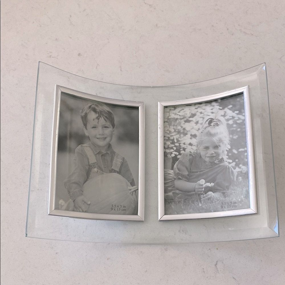 Photo Plus Products Curved Glass Double Picture Frame Silver Beveled 3.5x5 Clear